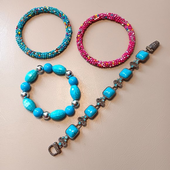 4 piece lot of turquoise color and seed bead bracelets fashion jewelry - Picture 1 of 5